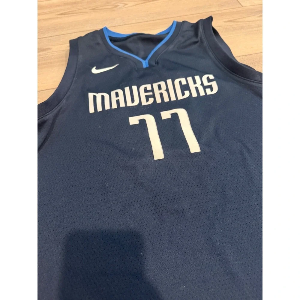 Nike Dallas Mavericks Luka Doncic 77 Swingman Jersey Navy Blue Mens Large L